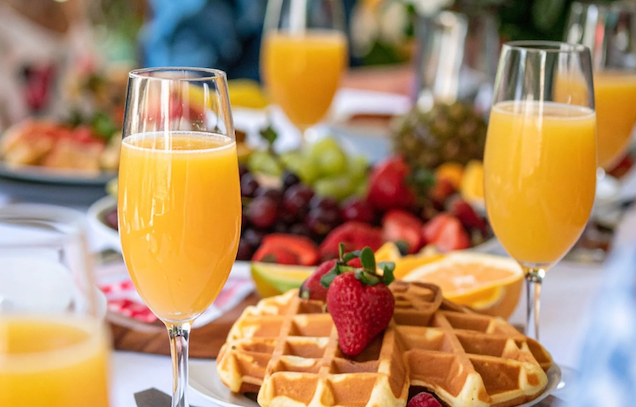 Brunch, Bubbles & Beats